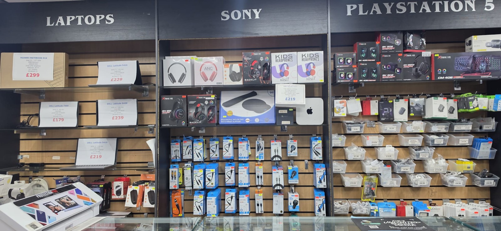 Refurbished Dell and Huawei laptops, headphones, gaming accessories and charging cables at PC Cellular